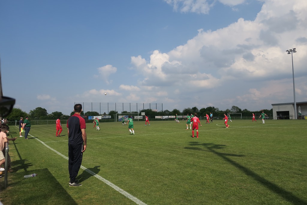 Schouweiler - Tricolore 0-3 Championnatsmätch Senior 1 08.05.2022 04.JPG