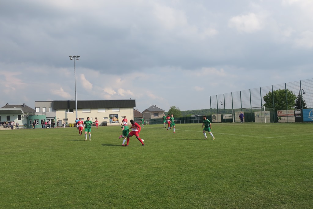 Schouweiler - Tricolore 0-3 Championnatsmätch Senior 1 08.05.2022 07.JPG