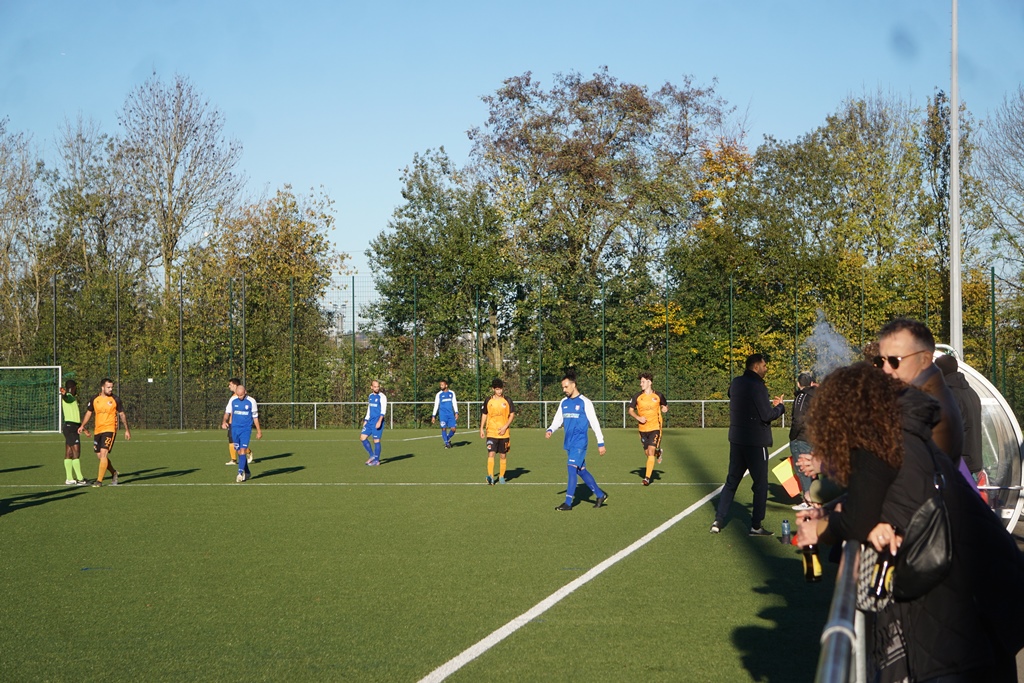 Tricolore - Lasauvage 1-1 Championnatsmätch Senior 1 13.11.2022 06.JPG