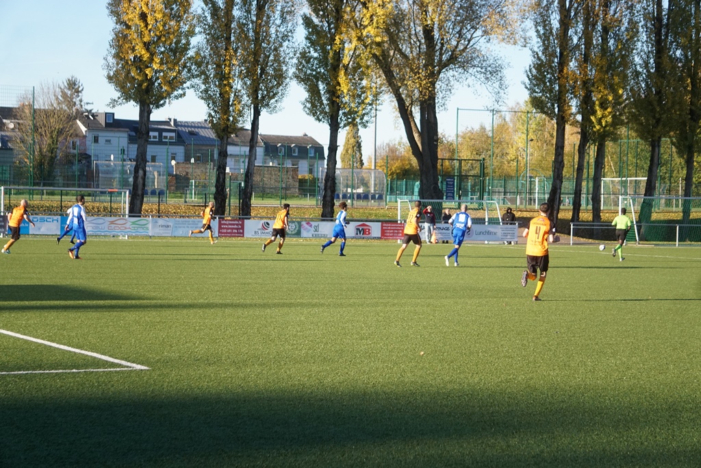 Tricolore - Lasauvage 1-1 Championnatsmätch Senior 1 13.11.2022 08.JPG